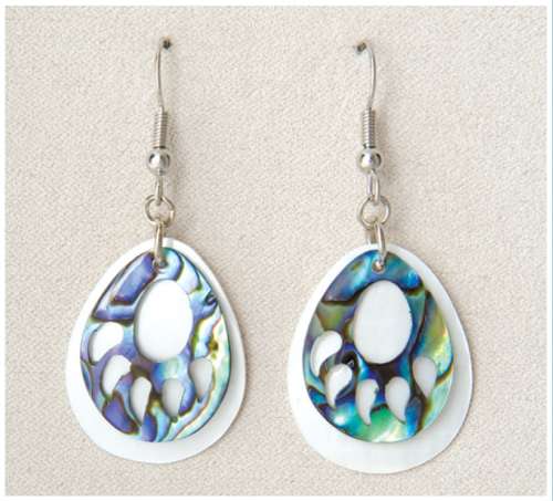 Wild Pearle Earrings - Mystic Bear Paw