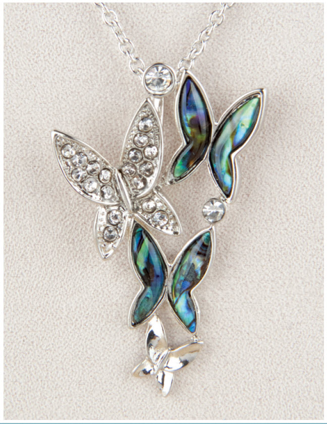 Wild Pearle Necklace - Butterfly Majesty