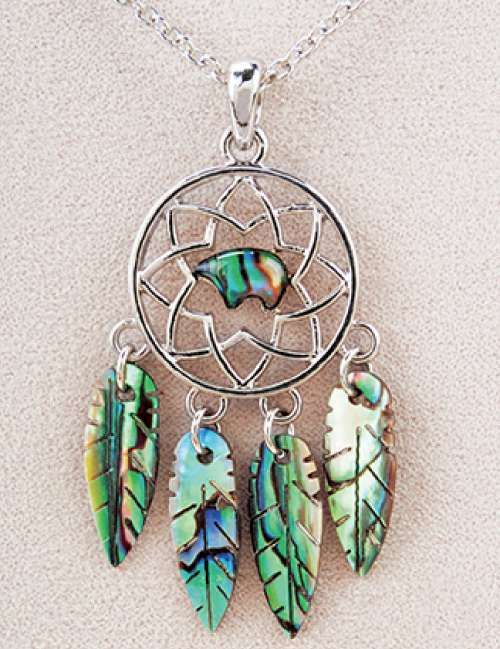 Bear Dreamcatcher - Wild Pearle Necklace