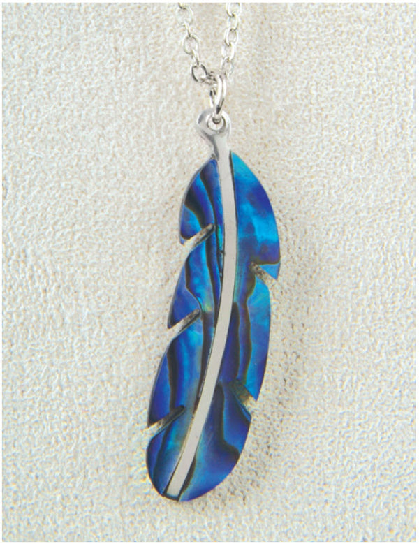 Wild Pearle Necklace - Feather
