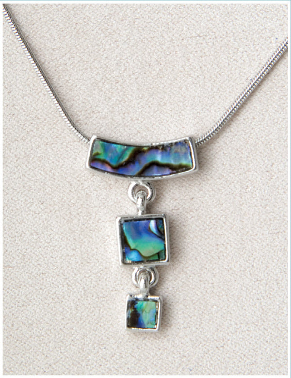 Wild Pearle Necklace - Amulet