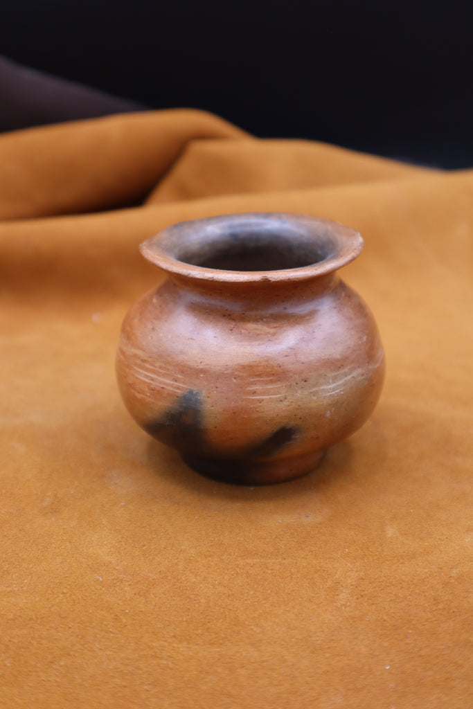 Small Pot by Cassondra Martin