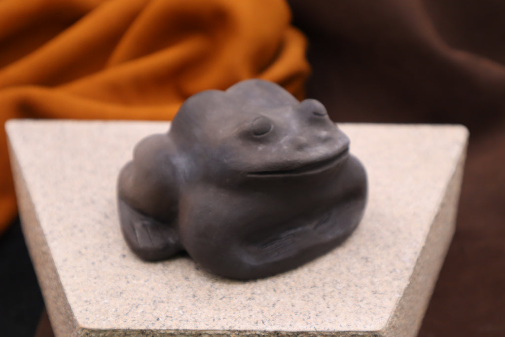 Frog Effigy by Eric Canty
