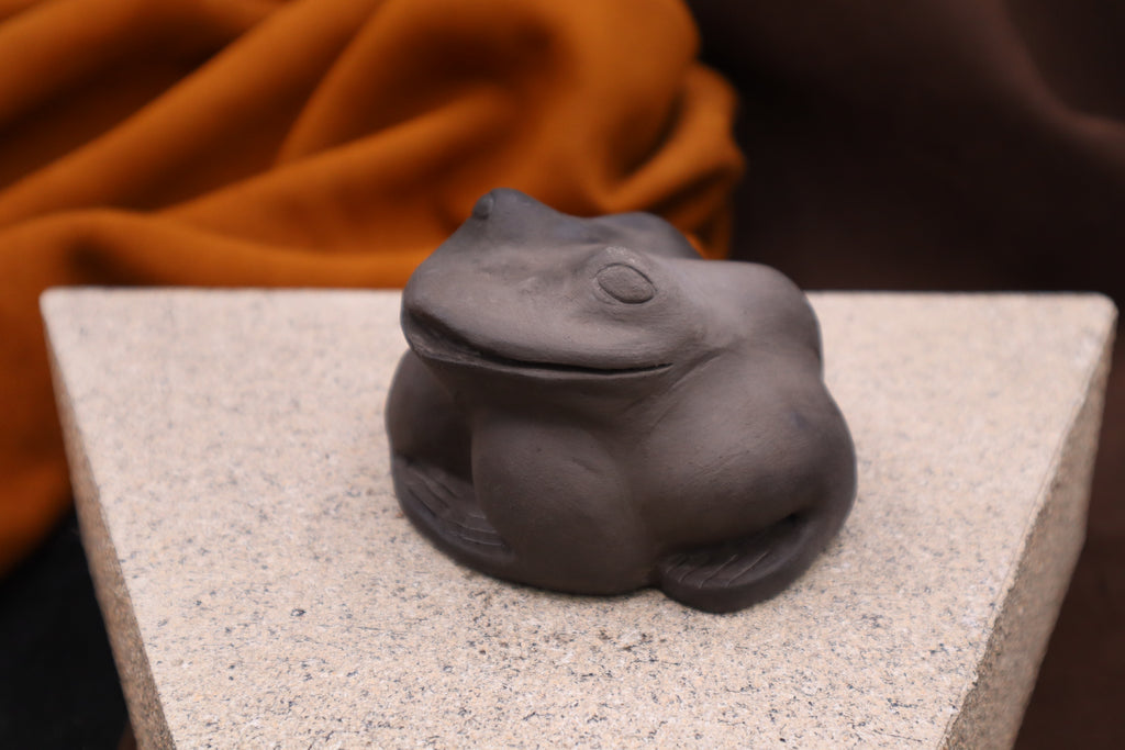 Frog Effigy by Eric Canty