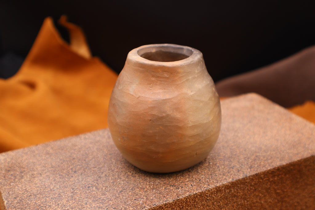 Sm Vase by Alex Boatwright